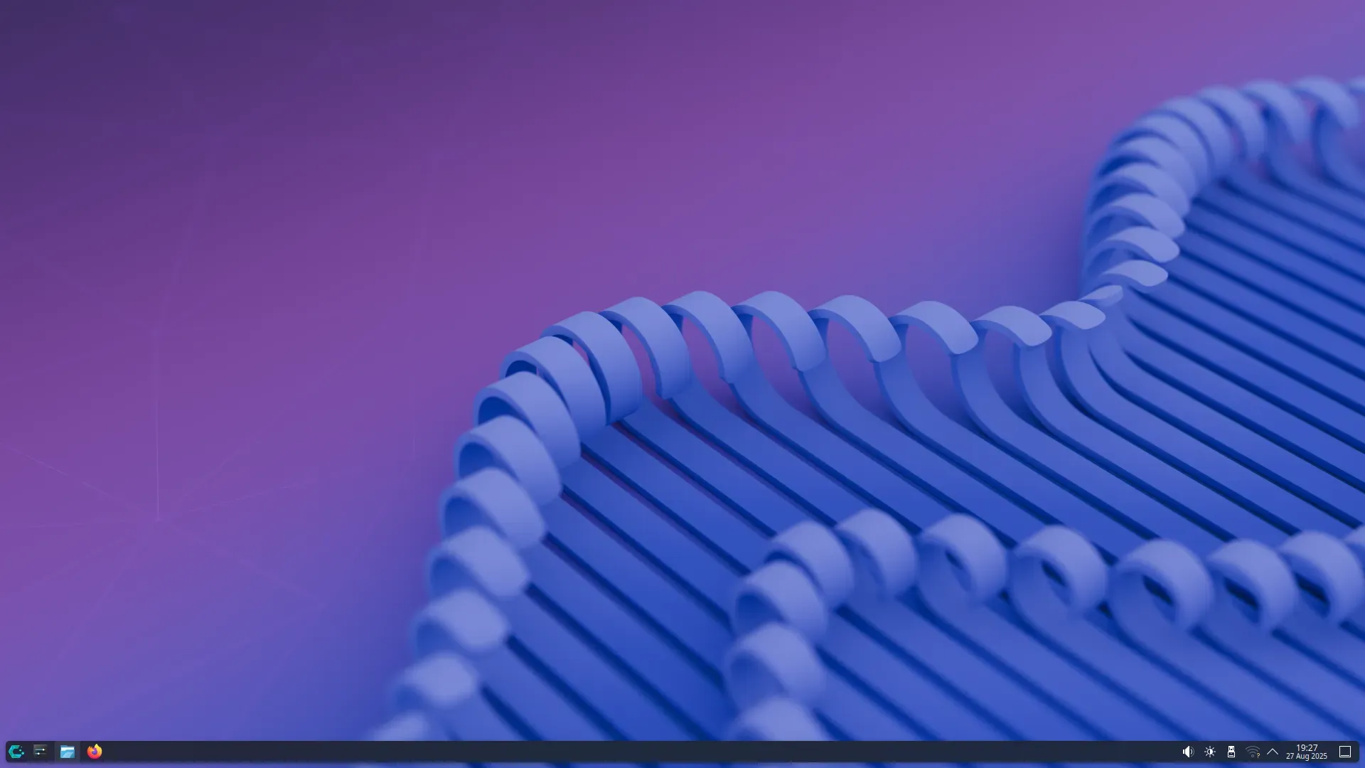 CachyOS: Der Standard-Desktop: KDE Plasma, aufgeräumt, mit Leiste am unteren Rand
