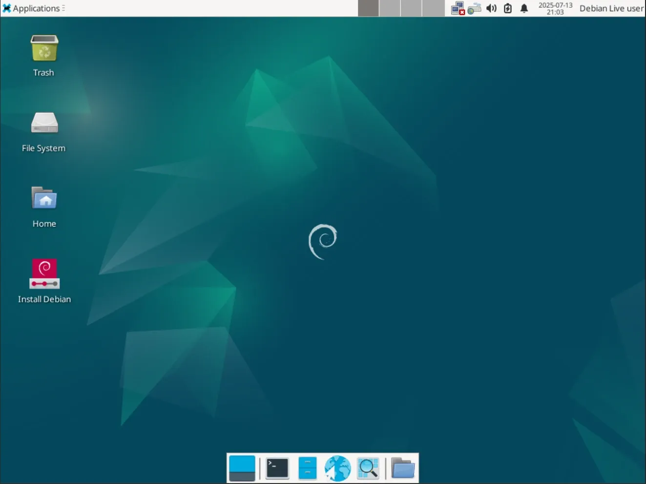 Xfce unter Debian 12: nüchtern, aufgeräumt, sofort verständlich